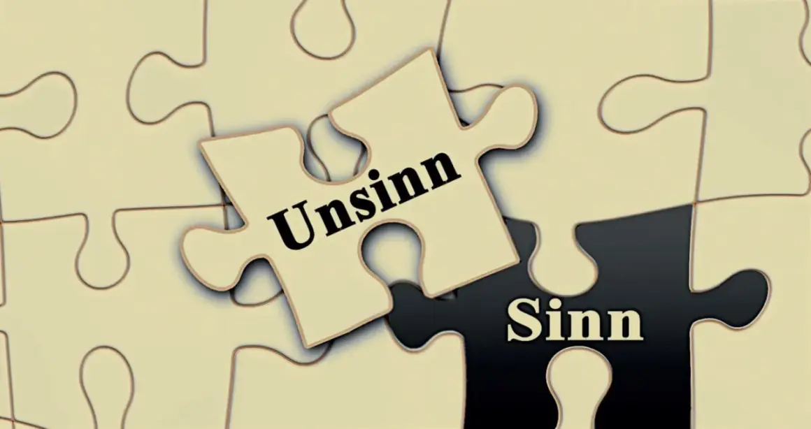 Puzzleteile mit "Unsinn" und "Sinn". Suche nach Gerson Therapie Erfahrungen, um den Sinn zu finden.